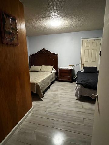 2108 Chatham Square Court, Dallas, TX 75227