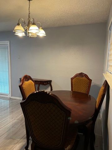 2108 Chatham Square Court, Dallas, TX 75227