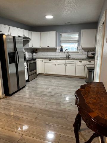 2108 Chatham Square Court, Dallas, TX 75227