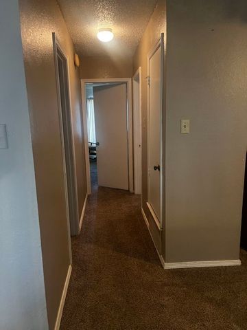2108 Chatham Square Court, Dallas, TX 75227
