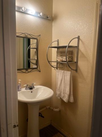 2108 Chatham Square Court, Dallas, TX 75227