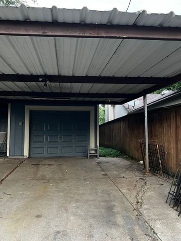2108 Chatham Square Court, Dallas, TX 75227