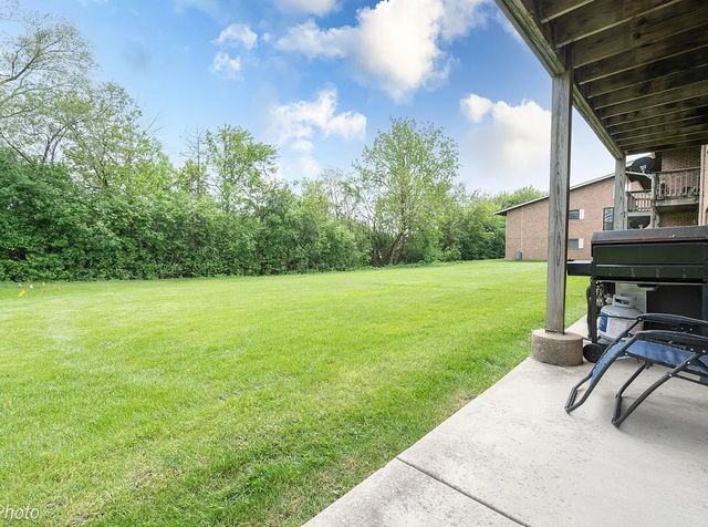 7413 Brookdale Drive 107, Darien, IL 60561