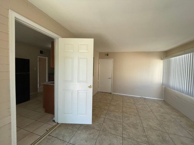 6242 N 23rd Avenue, Phoenix, AZ 85015