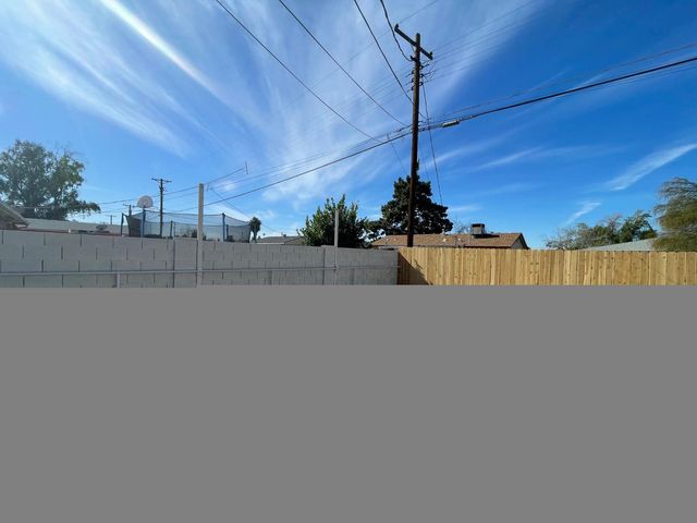 6242 N 23rd Avenue, Phoenix, AZ 85015
