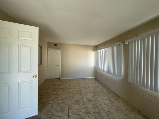 6242 N 23rd Avenue, Phoenix, AZ 85015