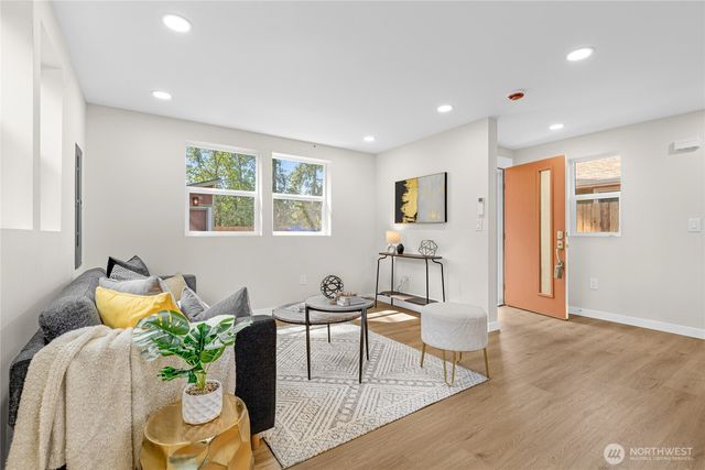 1401 N 137th Street, Seattle, WA 98133