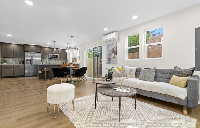 1401 N 137th Street, Seattle, WA 98133