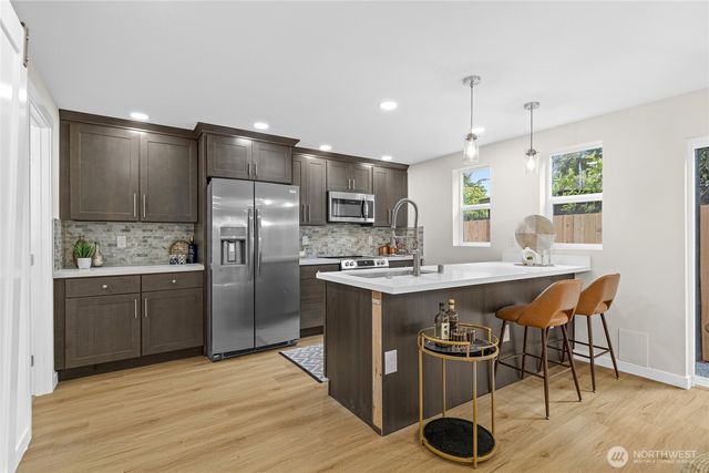 1401 N 137th Street, Seattle, WA 98133