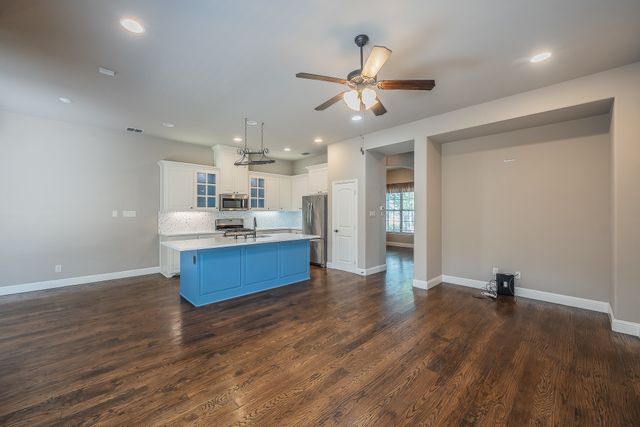 4017 Cascade Sky Drive, Arlington, TX 76005