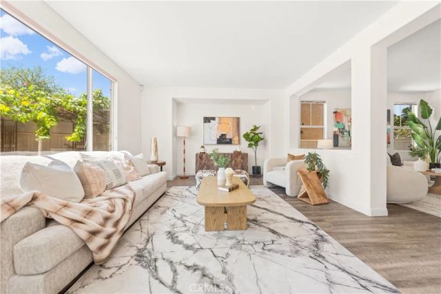 980 Jerez, Azusa, CA 91702