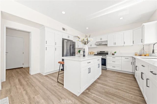 980 Jerez, Azusa, CA 91702