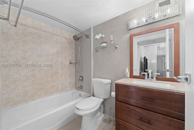 17021 N Bay Rd 425, Sunny Isles Beach, FL 33160