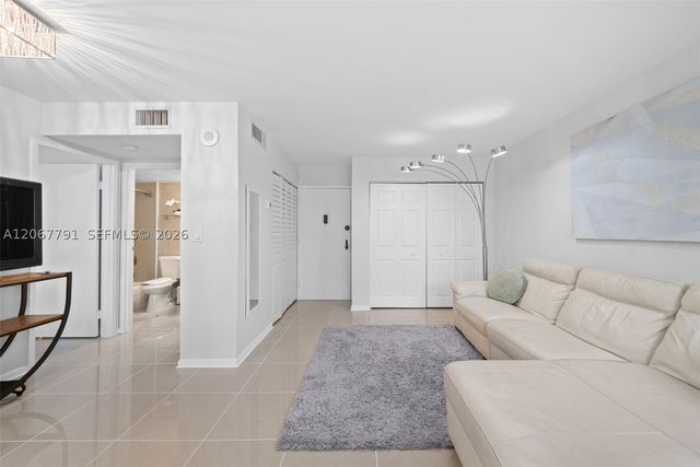 17021 N Bay Rd 425, Sunny Isles Beach, FL 33160