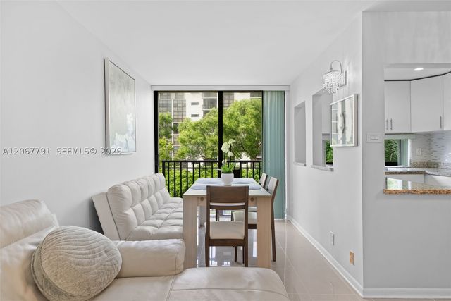 17021 N Bay Rd 425, Sunny Isles Beach, FL 33160