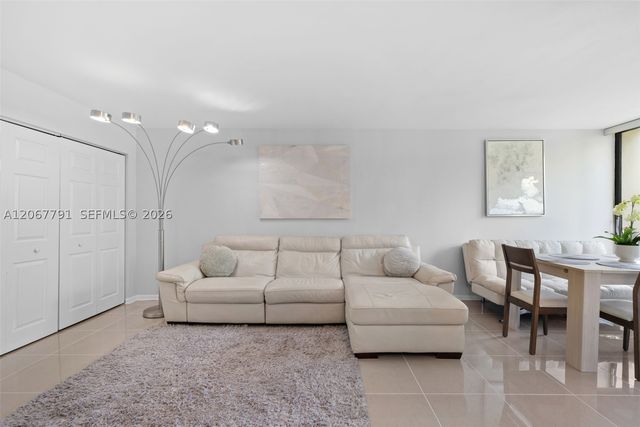 17021 N Bay Rd 425, Sunny Isles Beach, FL 33160