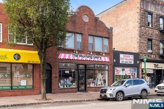 218 Closter Dock Road 1, Closter, NJ 07624