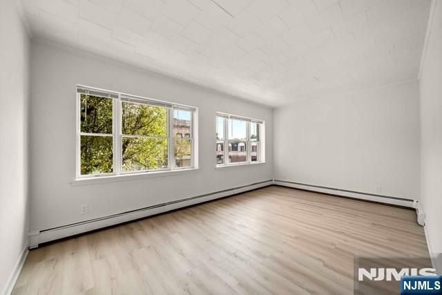 218 Closter Dock Road 1, Closter, NJ 07624