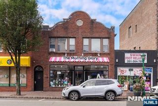 218 Closter Dock Road 1, Closter, NJ 07624