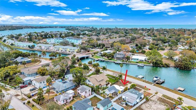 3945 SUNRISE DRIVE S, St Petersburg, FL 33705