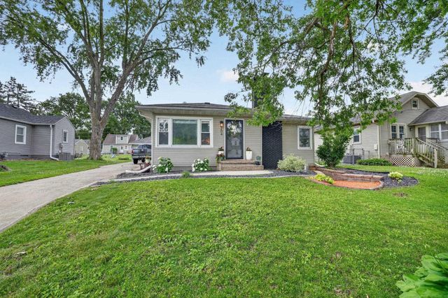 204 Cornwall Avenue, Waterloo, IA 50702
