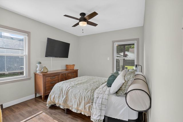 204 Cornwall Avenue, Waterloo, IA 50702