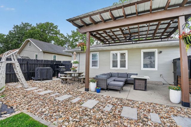 204 Cornwall Avenue, Waterloo, IA 50702
