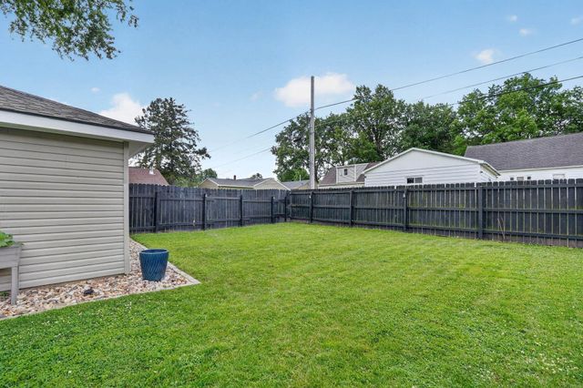 204 Cornwall Avenue, Waterloo, IA 50702