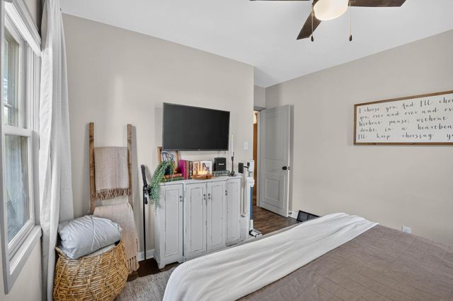 204 Cornwall Avenue, Waterloo, IA 50702
