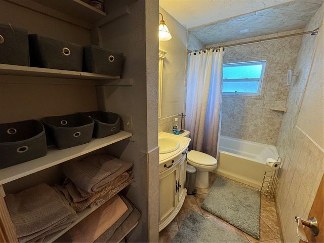 2751 72ND AVENUE DRIVE E, Sarasota, FL 34243