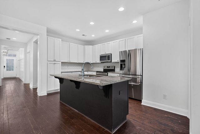 251 Palmetto Walk Drive, Summerville, SC 29486