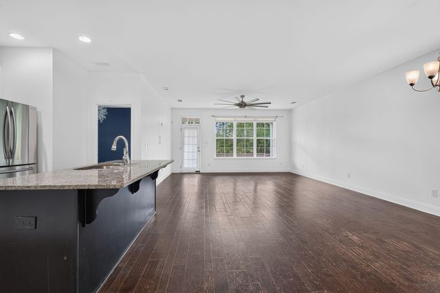 251 Palmetto Walk Drive, Summerville, SC 29486