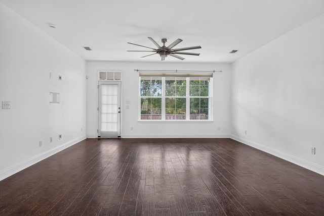 251 Palmetto Walk Drive, Summerville, SC 29486