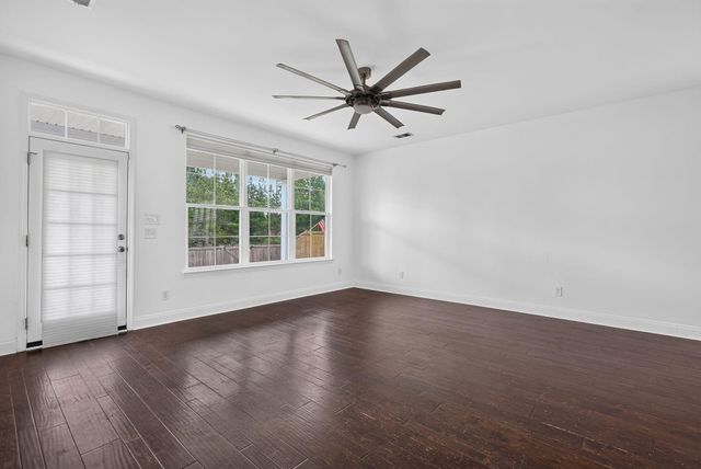 251 Palmetto Walk Drive, Summerville, SC 29486