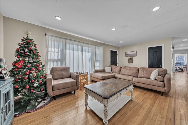 100 Rosedale Avenue, Keene, TX 76059