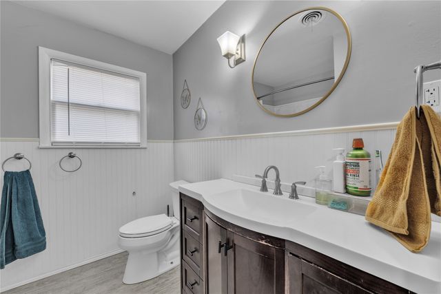 100 Rosedale Avenue, Keene, TX 76059