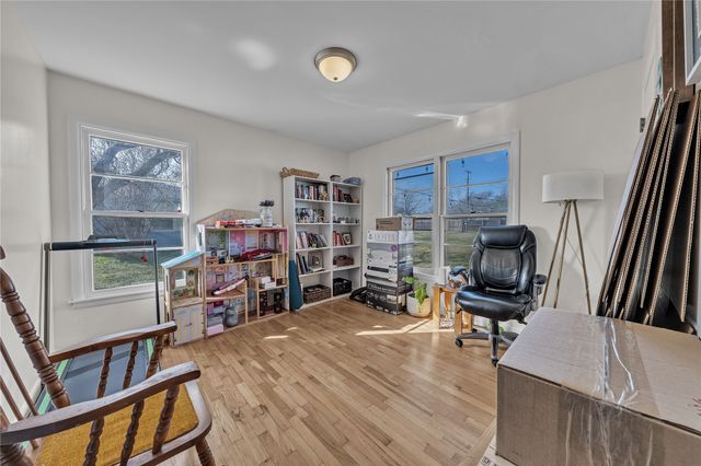 100 Rosedale Avenue, Keene, TX 76059