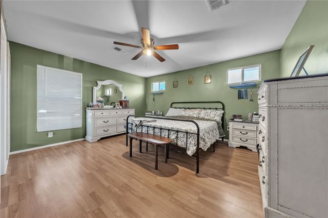 100 Rosedale Avenue, Keene, TX 76059