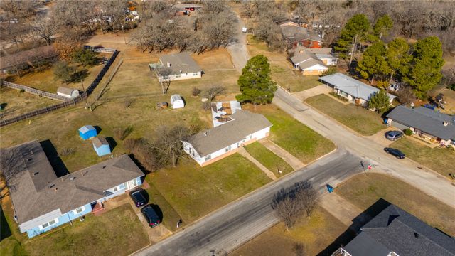 100 Rosedale Avenue, Keene, TX 76059