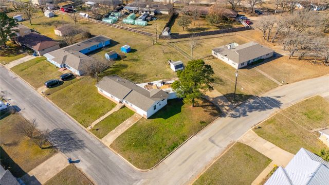 100 Rosedale Avenue, Keene, TX 76059