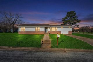 100 Rosedale Avenue, Keene, TX 76059