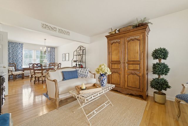 1205 Waterside Lane, Crown Point, IN 46307