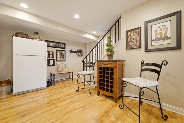 1205 Waterside Lane, Crown Point, IN 46307