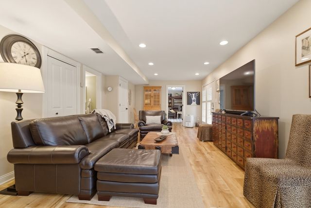 1205 Waterside Lane, Crown Point, IN 46307