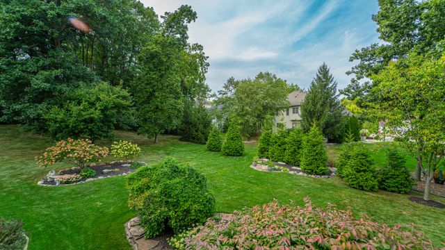 1205 Waterside Lane, Crown Point, IN 46307