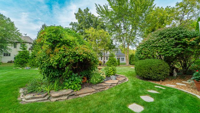 1205 Waterside Lane, Crown Point, IN 46307