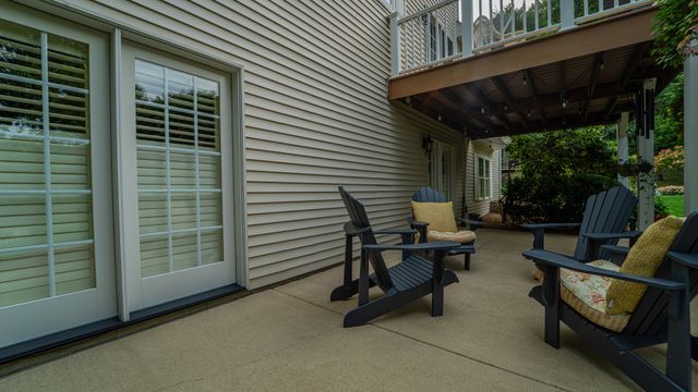 1205 Waterside Lane, Crown Point, IN 46307