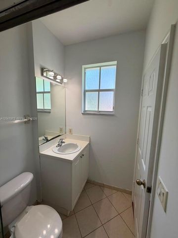 9249 SW 227th Street 822, Cutler Bay, FL 33190