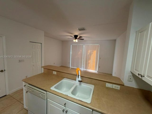 9249 SW 227th Street 822, Cutler Bay, FL 33190
