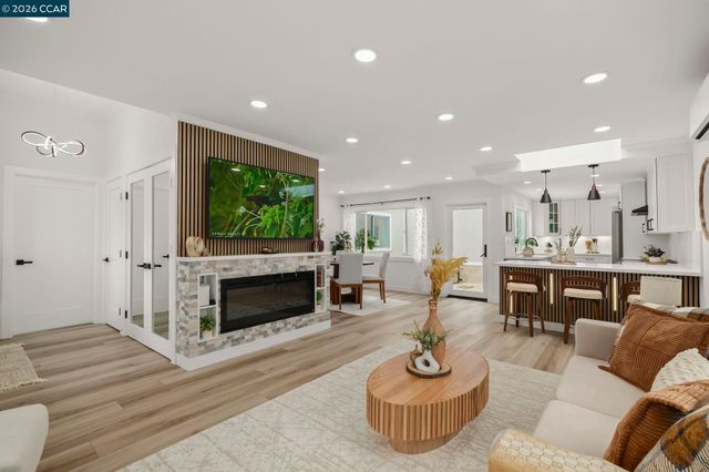 3333 Tice Creek Drive 4, Walnut Creek, CA 94595